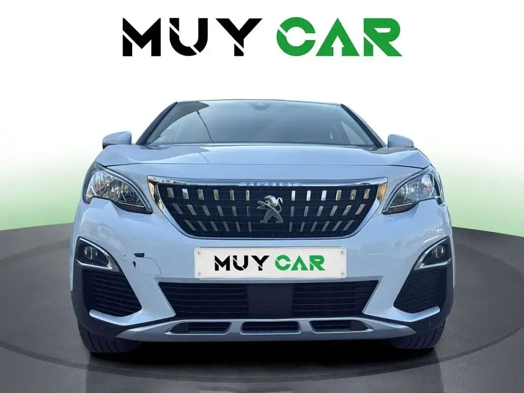 Usado Peugeot 3008 Allure 131 CV (96 kW) 2019 Blanco SUV