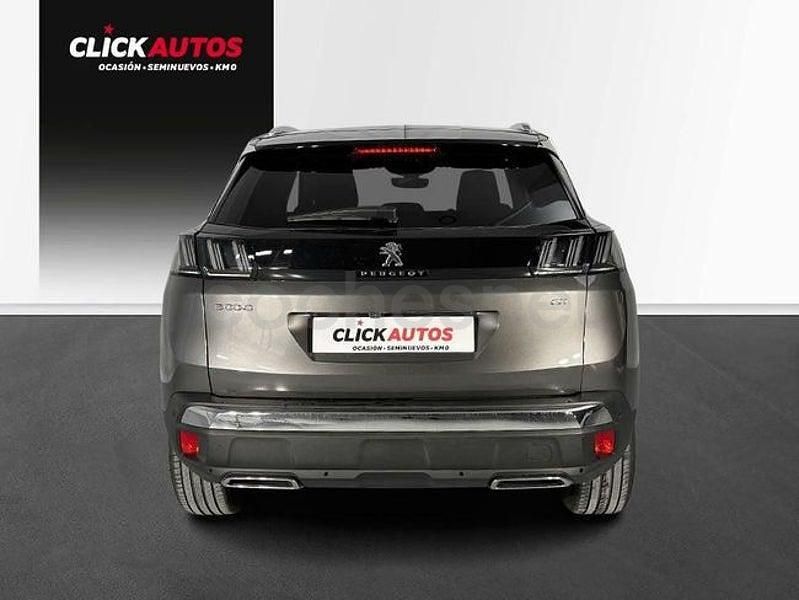 Usado Peugeot 3008 GT 130 CV (95 kW) 2022 Gris / plata SUV