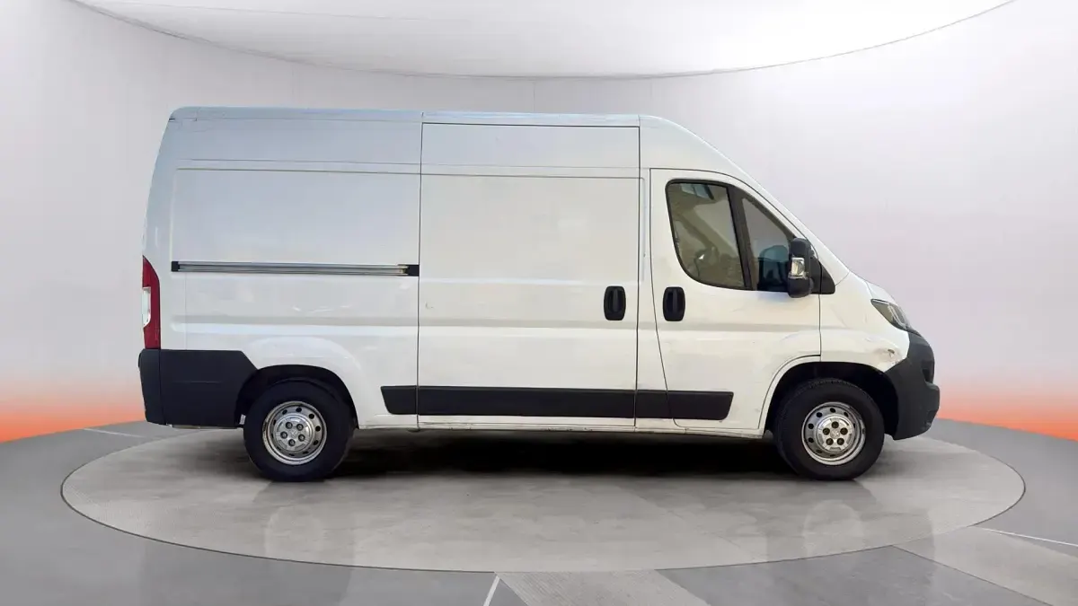 Usado Peugeot Boxer 110 CV (80 kW) 2018 Blanco Van