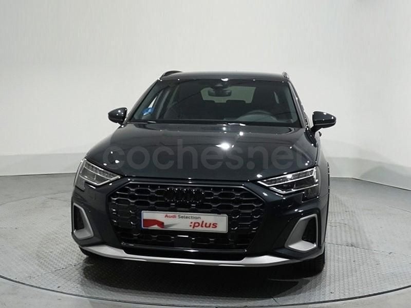 Uusi Audi A3 Advanced Plus 204 HP (150 kW) 2025 Harmaa Sedan