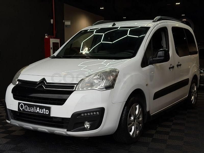 Usado Citroën Berlingo XTR 100 CV (73 kW) 2017 Blanco Monovolumen