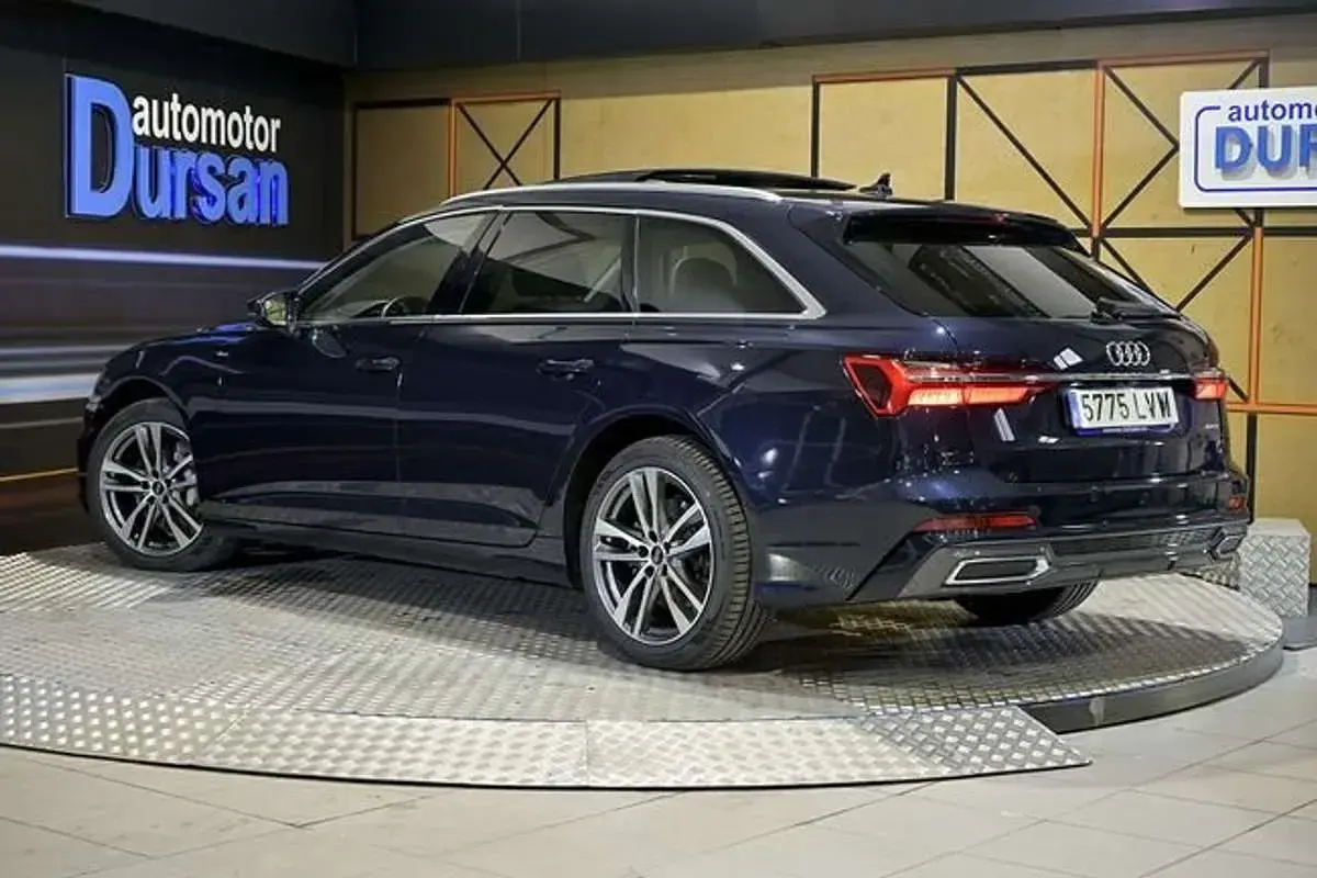 Usado Audi A6 Premium 290 CV (213 kW) 2022 Azul Familiar