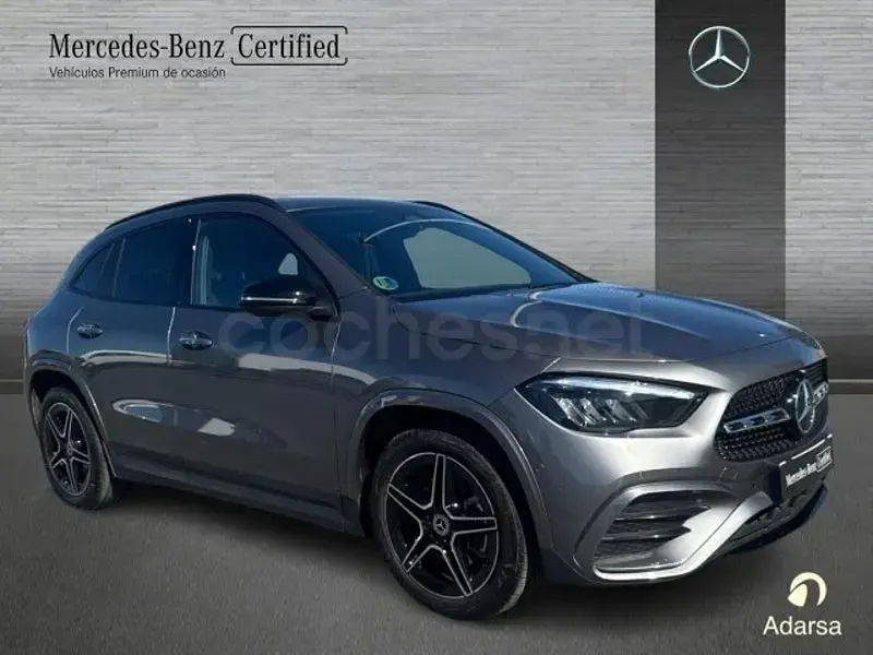 Usado Mercedes GLA200 163 CV (119 kW) 2025 Negro SUV