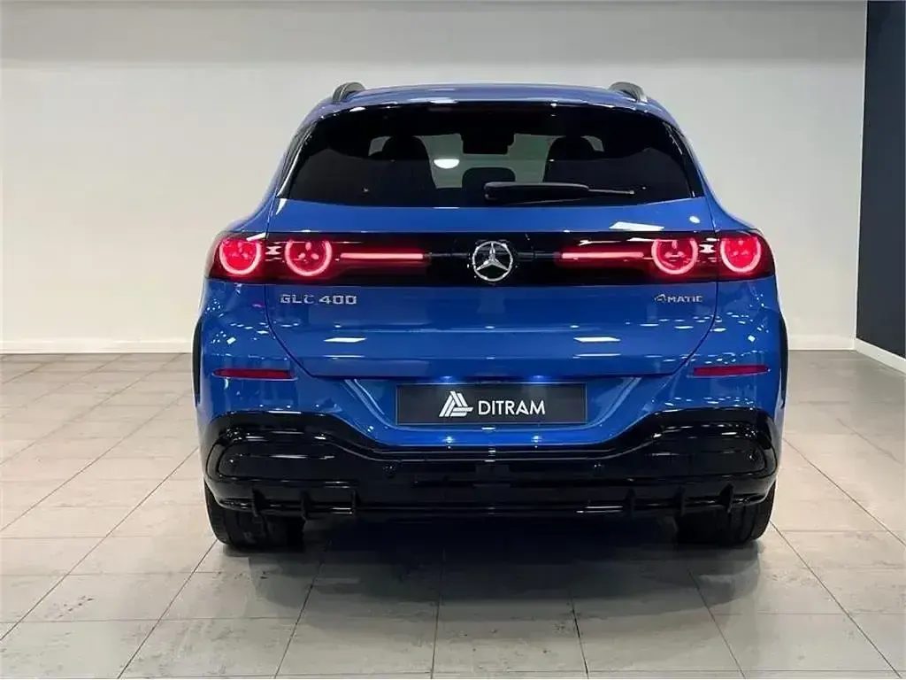Usado Mercedes GLC400d 359 kW (489 CV) 2026 Azul SUV