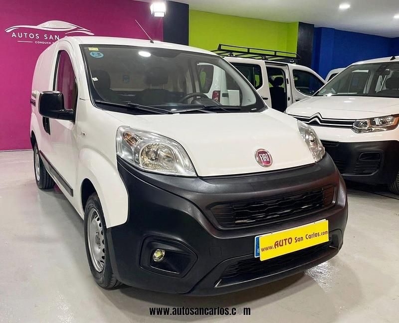 Usado Fiat Fiorino 80 CV (58 kW) 2020 Blanco Monovolumen