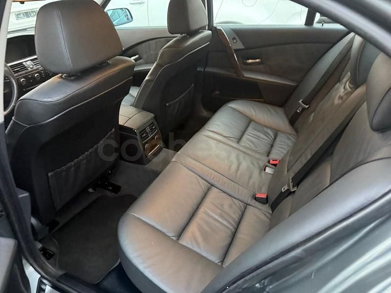 Usado BMW 525 218 CV (160 kW) 2005 Gris / plata Berlina