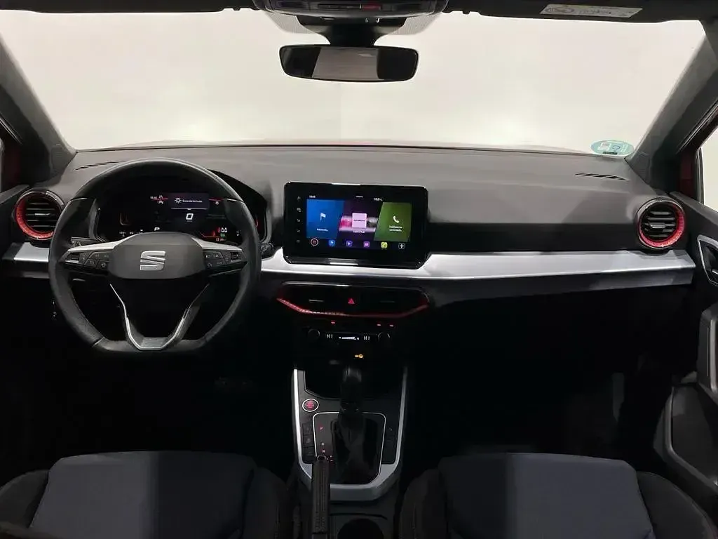 Usado Seat Arona FR 115 CV (84 kW) 2024 Rojo SUV