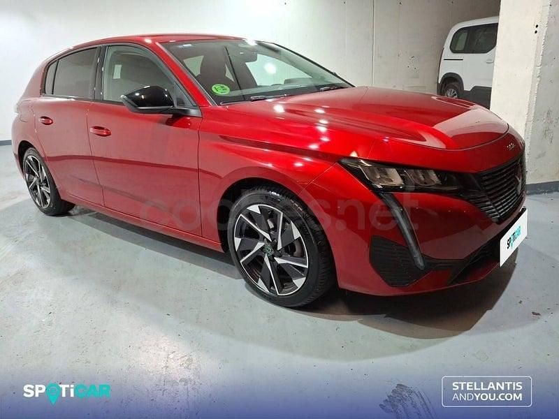 Usado Peugeot 308 Allure 130 CV (95 kW) 2022 Rojo Berlina