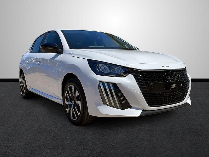 Usado Peugeot 208 Active 102 CV (75 kW) 2024 Gris Utilitario