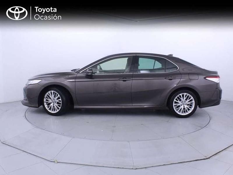 Usado Toyota Camry Luxury 218 CV (160 kW) 2021 Negro Berlina
