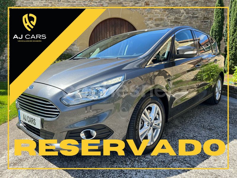 Gris / plata Usado 2016 Ford S-MAX Titanium Monovolumen | 15.900 € (Precio justo) - Imagen 1/4