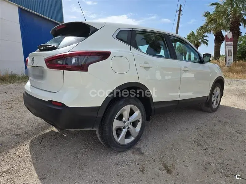 Usado Nissan Qashqai Acenta 115 CV (84 kW) 2020 Blanco SUV