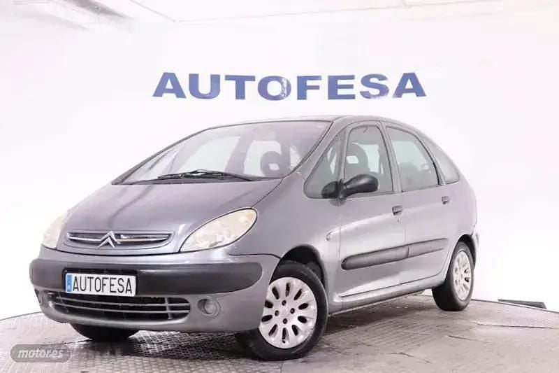 Gris Usado 2003 Citroën Xsara Picasso Monovolumen | 1850 € (Super precio) - Imagen 1/4