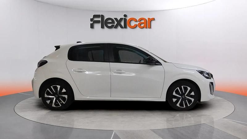 Usado Peugeot 208 Active 102 CV (75 kW) 2024 Blanco Utilitario