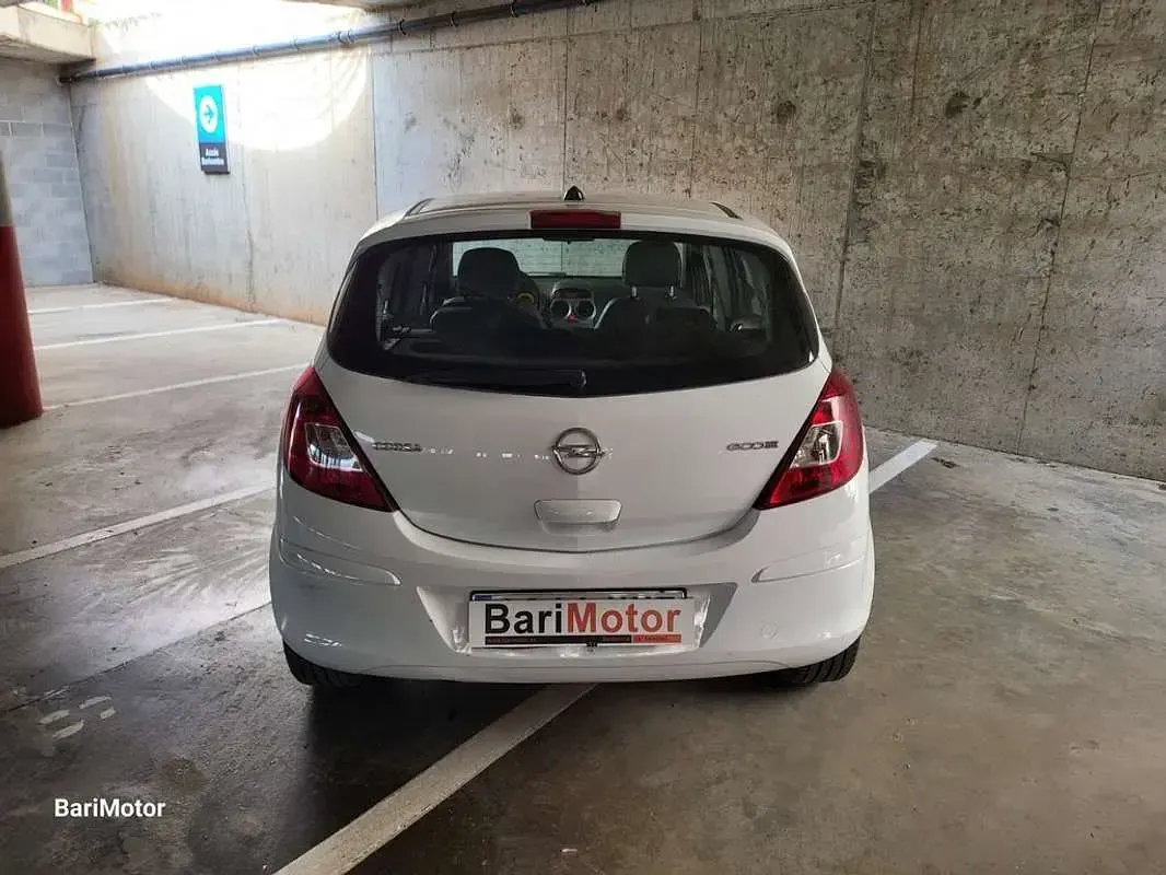 Usado Opel Corsa Selective 95 CV (69 kW) 2013 Blanco Berlina