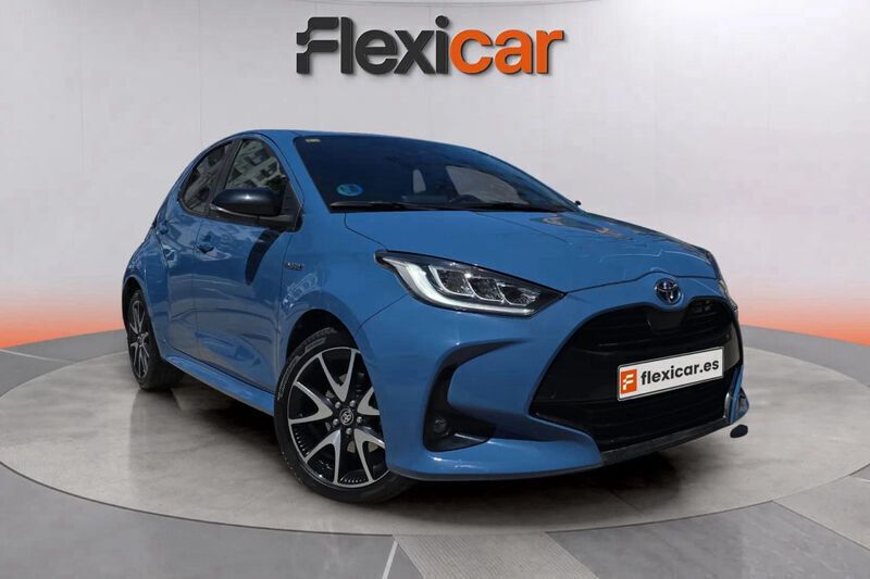 Azul Usado 2020 Toyota Yaris Hybrid Style Berlina | 17.990 € (Buen precio) - Imagen 1/4