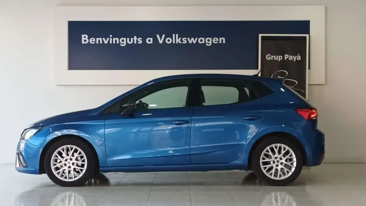 Usado Seat Ibiza FR 116 CV (85 kW) 2024 Azul Utilitario