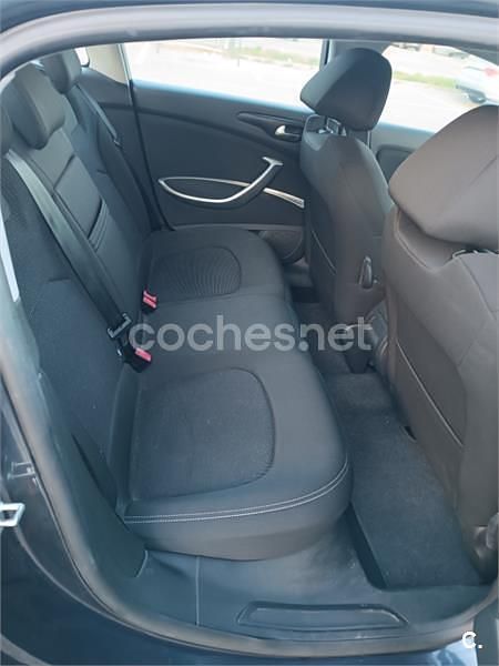 Usado Citroën C5 140 CV (102 kW) 2010 Azul Berlina