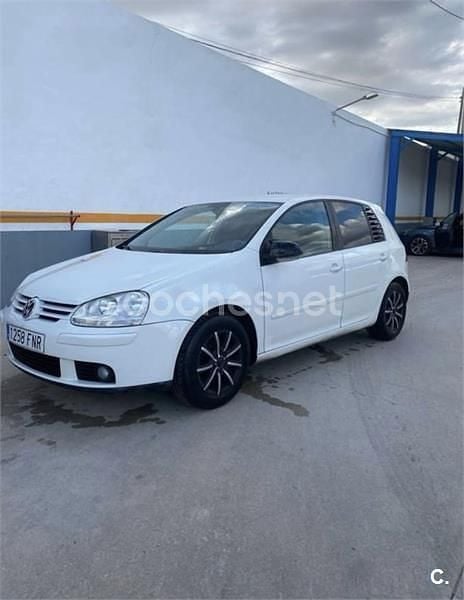 Usado VW Golf V Highline 105 CV (77 kW) 2007 Blanco Berlina