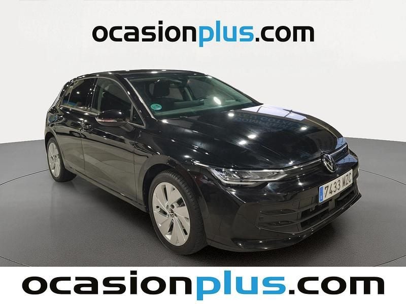 Usado VW Golf VIII 115 CV (84 kW) 2025 Negro Utilitario