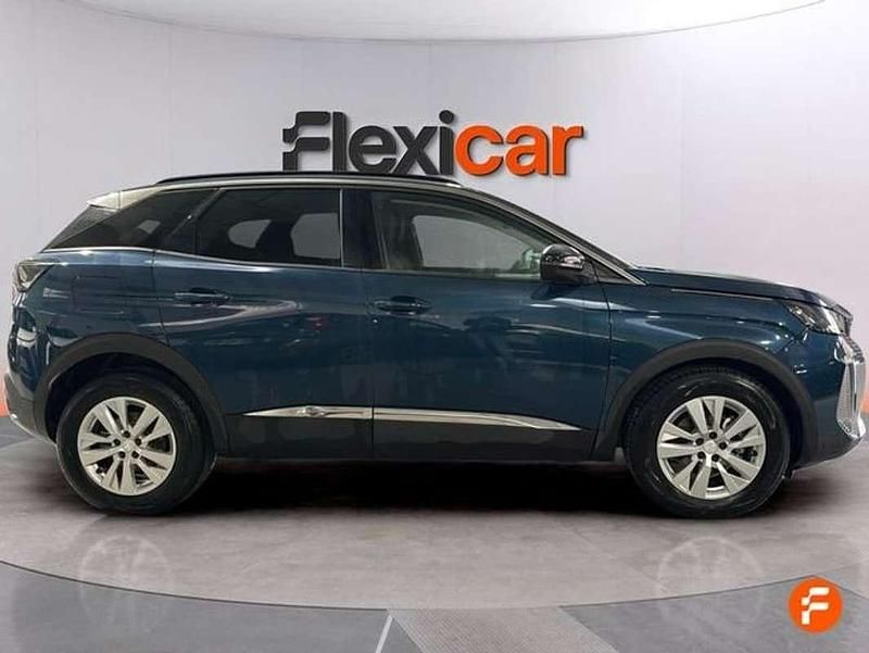 Usado Peugeot 3008 Style 131 CV (96 kW) 2021 Azul SUV