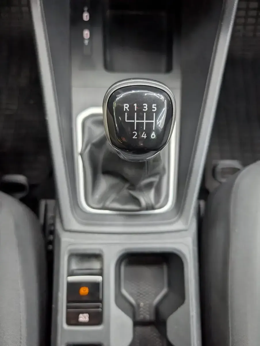 Usado VW Caddy 122 CV (89 kW) 2022 Blanco Monovolumen