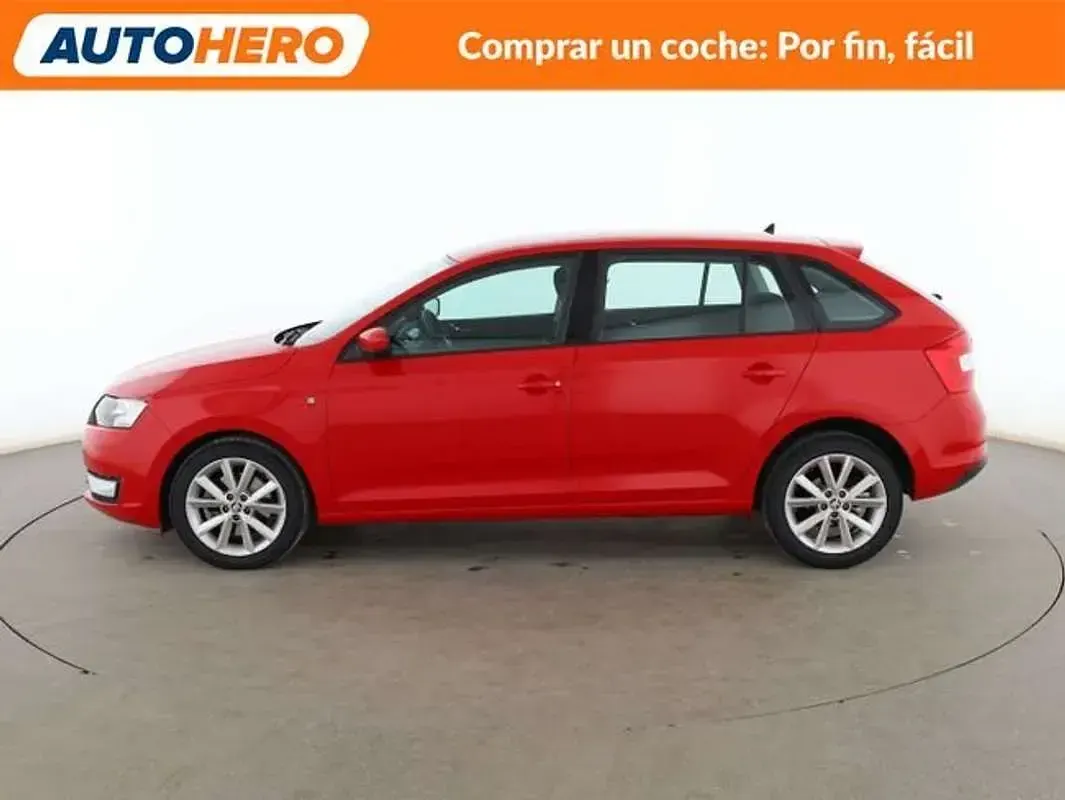 Usado Skoda Rapid Ambition 90 CV (66 kW) 2014 Rojo Utilitario