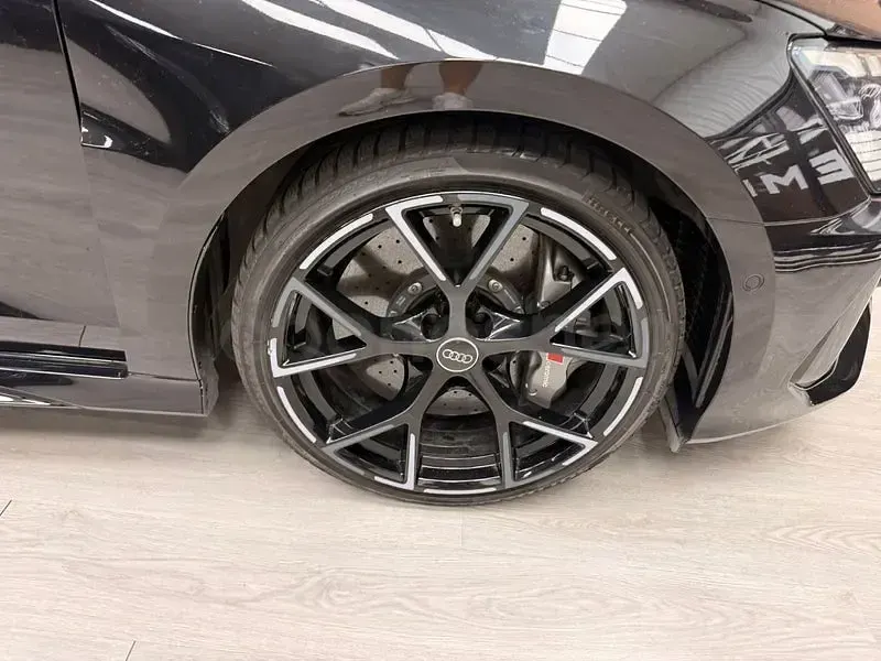 Usado Audi RS3 Exclusive 400 CV (294 kW) 2022 Negro Berlina