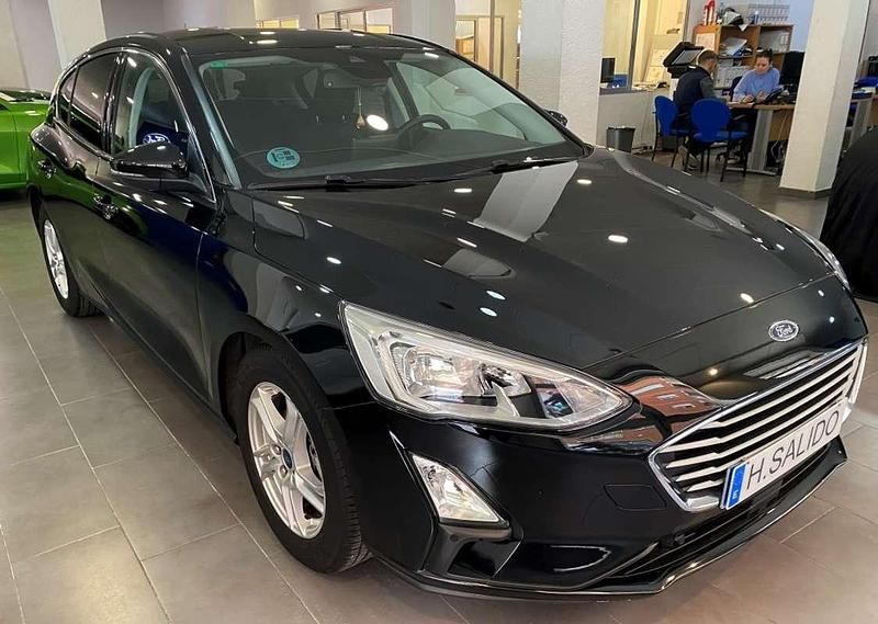 Usado Ford Focus Trend+ 125 CV (91 kW) 2019 Negro Utilitario