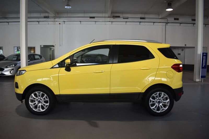 Usado Ford Ecosport Trend 111 CV (81 kW) 2016 Amarillo SUV