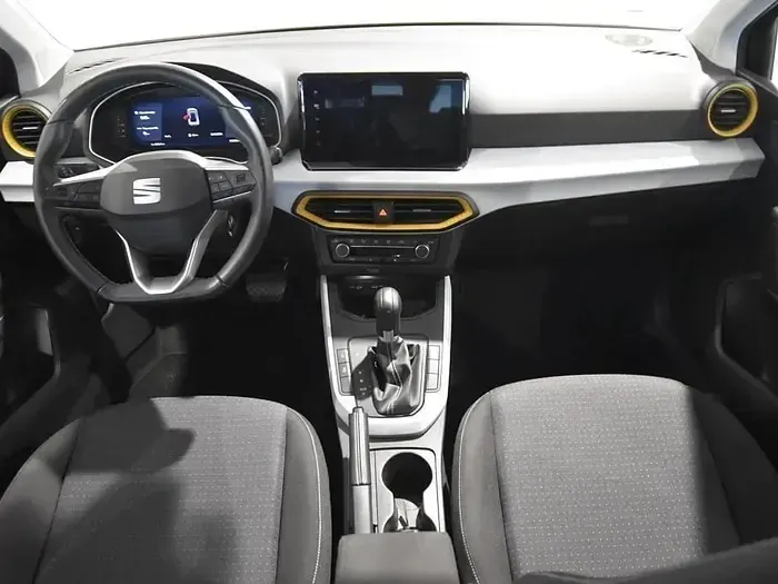 Usado Seat Arona Style 110 CV (80 kW) 2024 Negro SUV