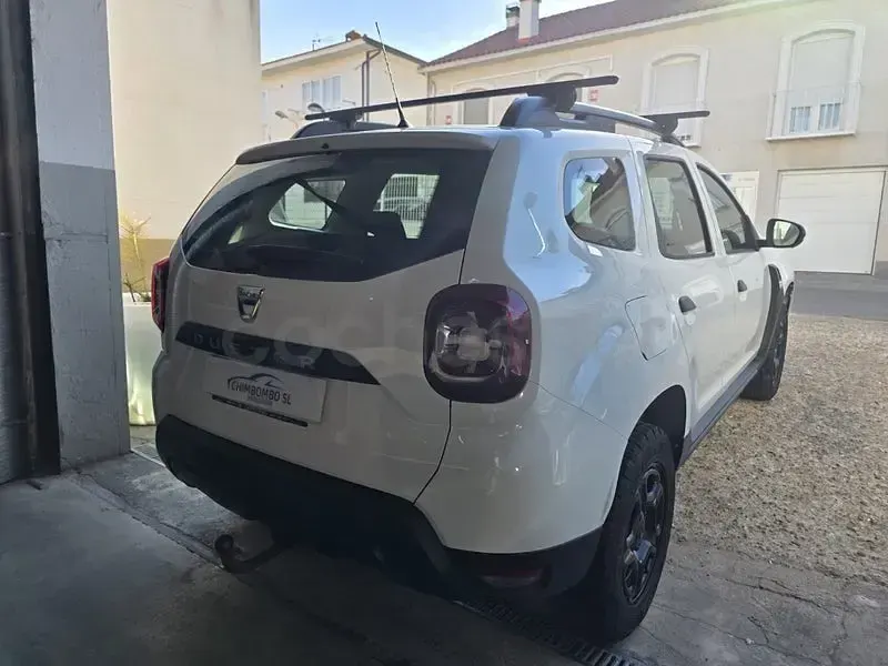 Usado Dacia Duster Comfort 100 CV (73 kW) 2019 Blanco SUV