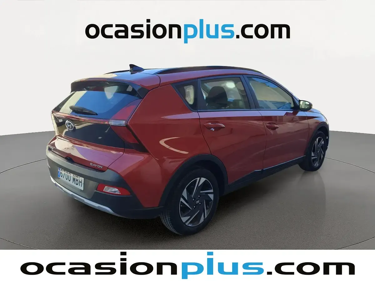 Usado Hyundai Bayon 84 CV (61 kW) 2022 Rojo SUV