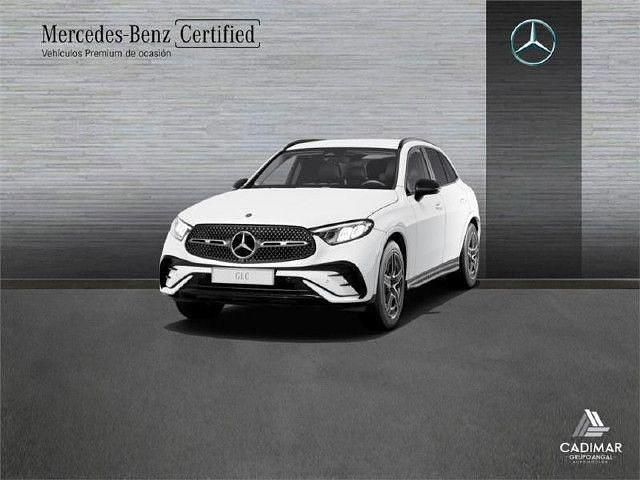 Usado Mercedes GLC220 AMG line 197 CV (144 kW) 2025 Blanco polar SUV