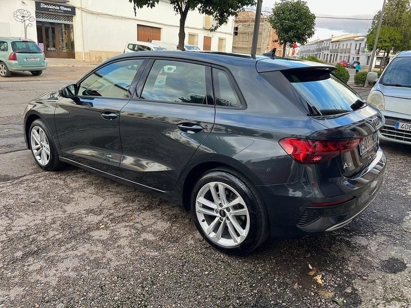 Usado Audi A3 Sportback Advanced Plus 110 CV (80 kW) 2023 Gris manhatam Utilitario