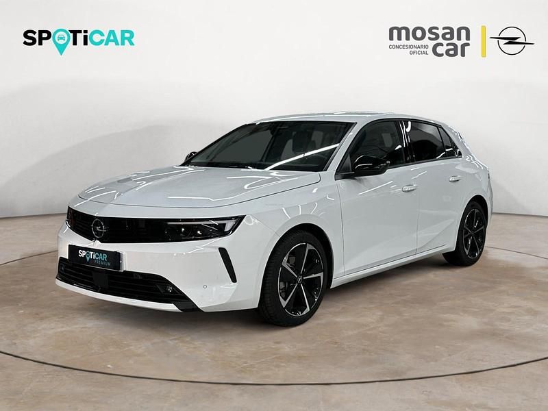 Blanco Usado 2024 Opel Astra Edition Utilitario | 19.500 € (Precio justo) - Imagen 1/4