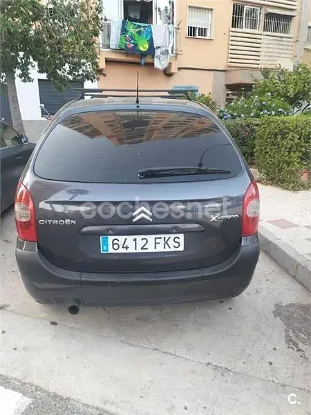 Usado Citroën Xsara Picasso 92 CV (67 kW) 2007 Gris / plata Monovolumen