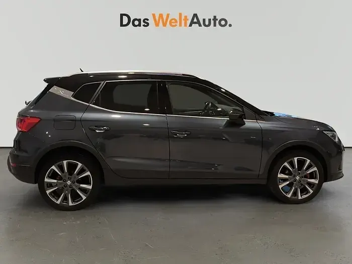 Usado Seat Arona FR 115 CV (84 kW) 2025 Gris SUV
