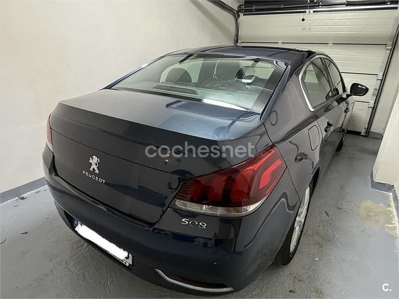 Usado Peugeot 508 Active 120 CV (88 kW) 2017 Azul Berlina