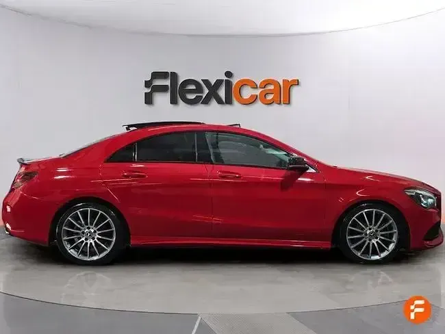 Usado Mercedes CLA220 177 CV (130 kW) 2018 Rojo Coupe