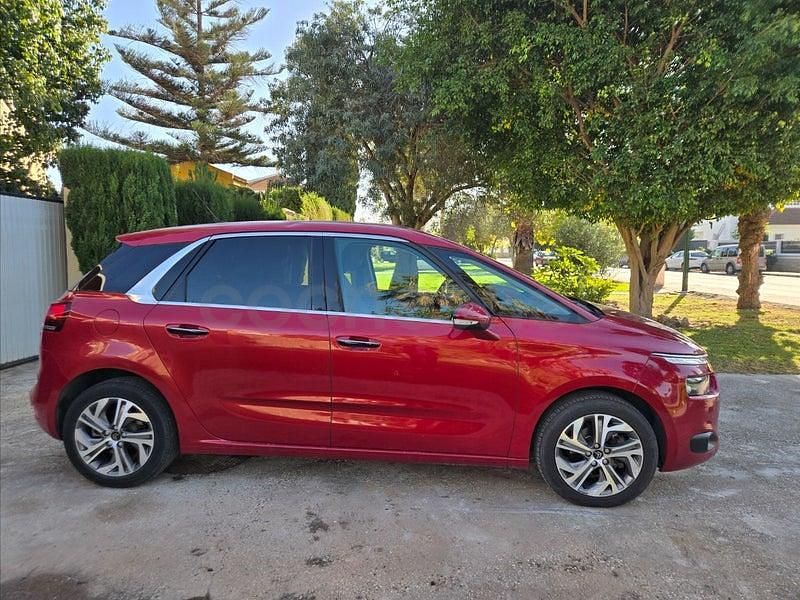 Usado Citroën C4 Picasso Feel 100 CV (73 kW) 2016 Granate Monovolumen