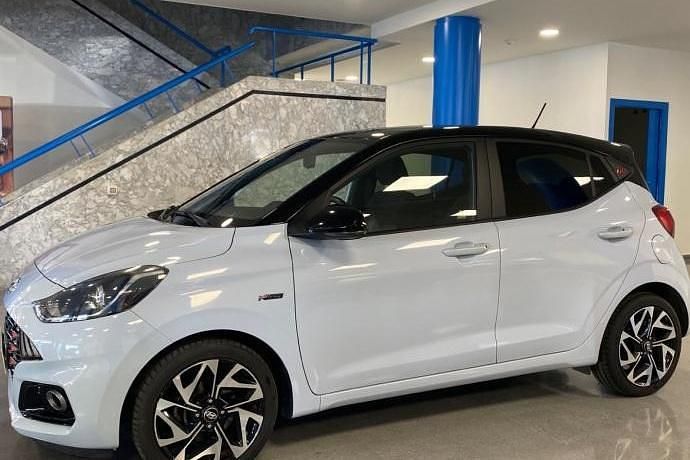 Usado Hyundai i10 N Line 101 CV (74 kW) 2021 Blanco Utilitario