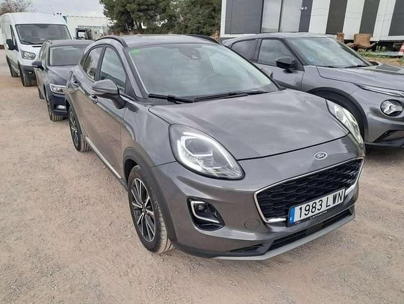 Usado Ford Puma Titanium 125 CV (91 kW) 2022 Gris SUV