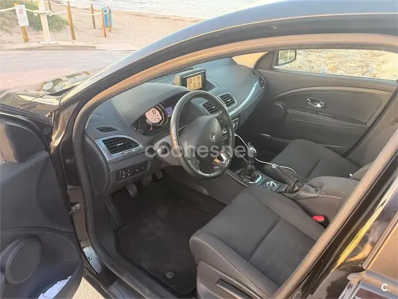 Usado Renault Mégane III GT 115 CV (84 kW) 2015 Negro Berlina