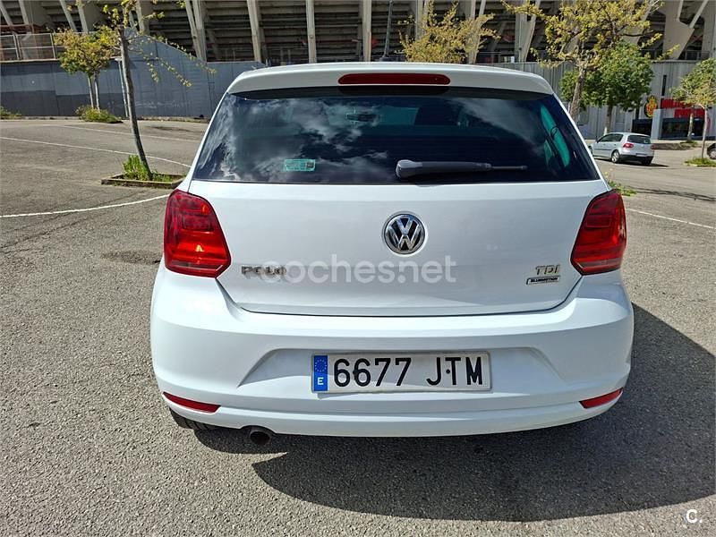 Usado VW Polo 75 CV (55 kW) 2016 Blanco Berlina