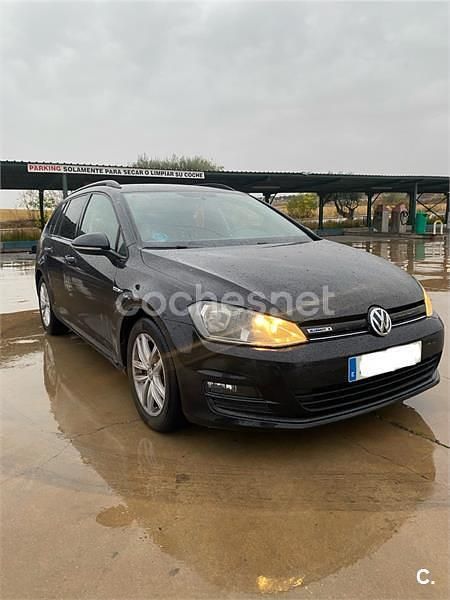 Negro Usado 2016 VW Golf VII Business Familiar | 9900 € (Precio justo) - Imagen 1/4