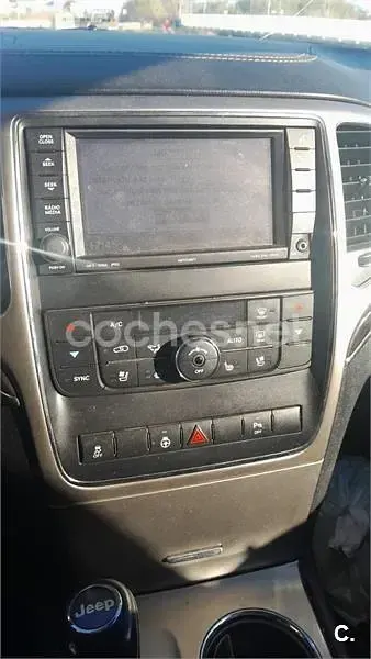 Usado Jeep Grand Cherokee Overland 241 CV (177 kW) 2012 Blanco SUV
