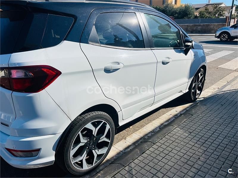 Usado Ford Ecosport ST-Line 125 CV (91 kW) 2018 Blanco SUV