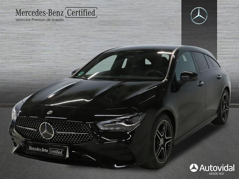 Negro Usado 2024 Mercedes CLA200 Shooting Brake Familiar | 38.500 € (Precio justo) - Imagen 1/4
