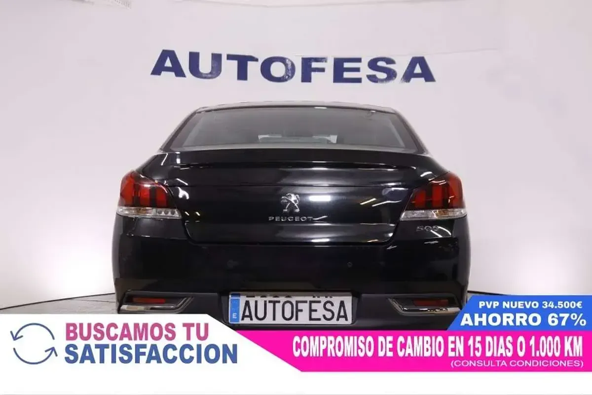 Usado Peugeot 508 Active 140 CV (102 kW) 2015 Negro Berlina